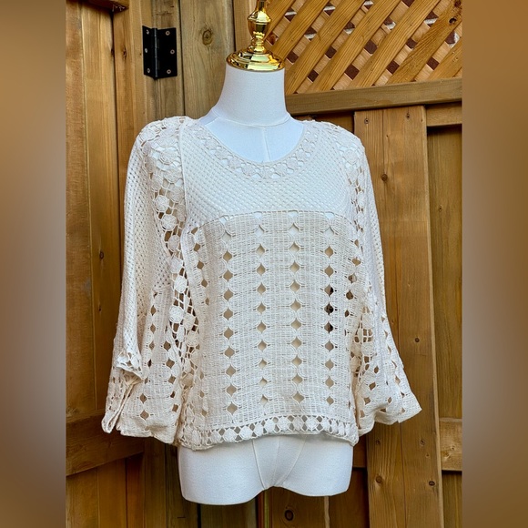 🆕 FARM Rio 🧿 NWT Off White Crochet Long Sleeve Blouse with Batwings, Sz M - Picture 11 of 15